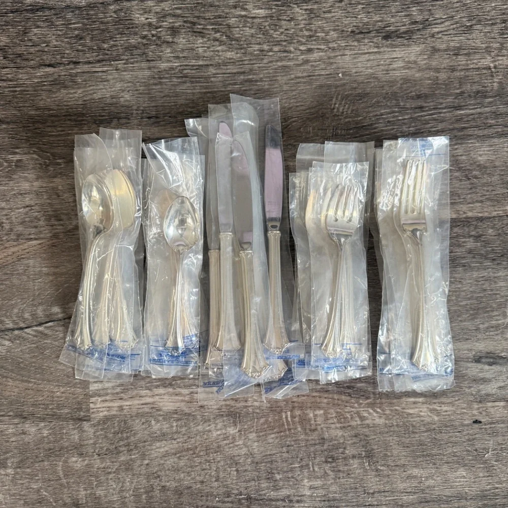 Vintage Unused REED & BARTON Silverplate French Chippendale 40pc Set